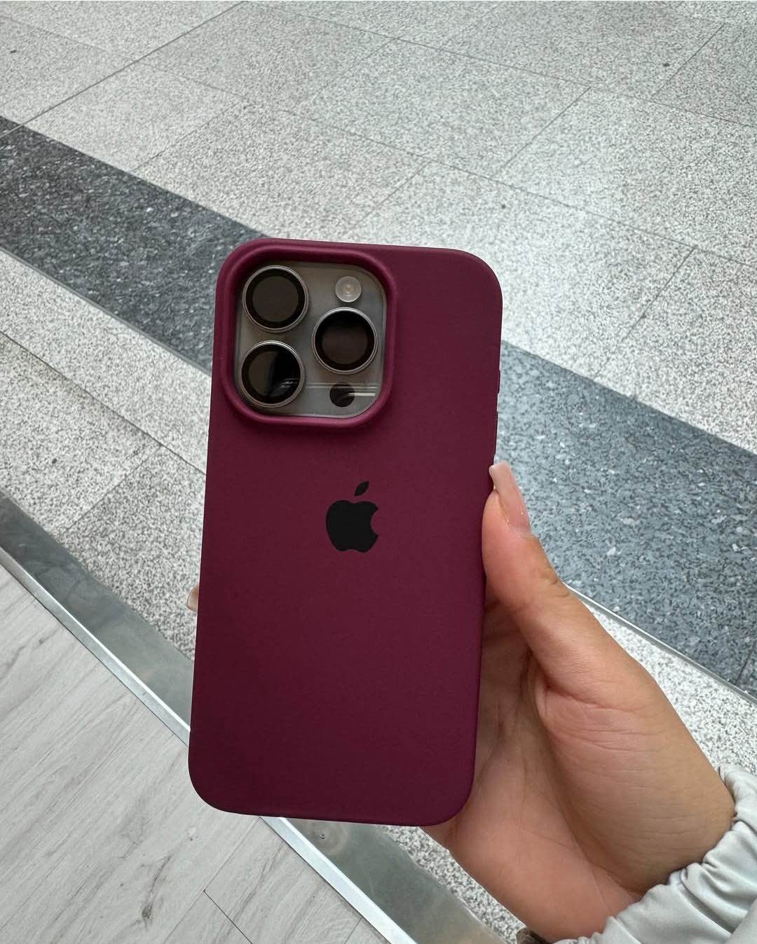 iPHONE 15 PRO / 15 PRO MAX OFFICIAL SILICONE CASE