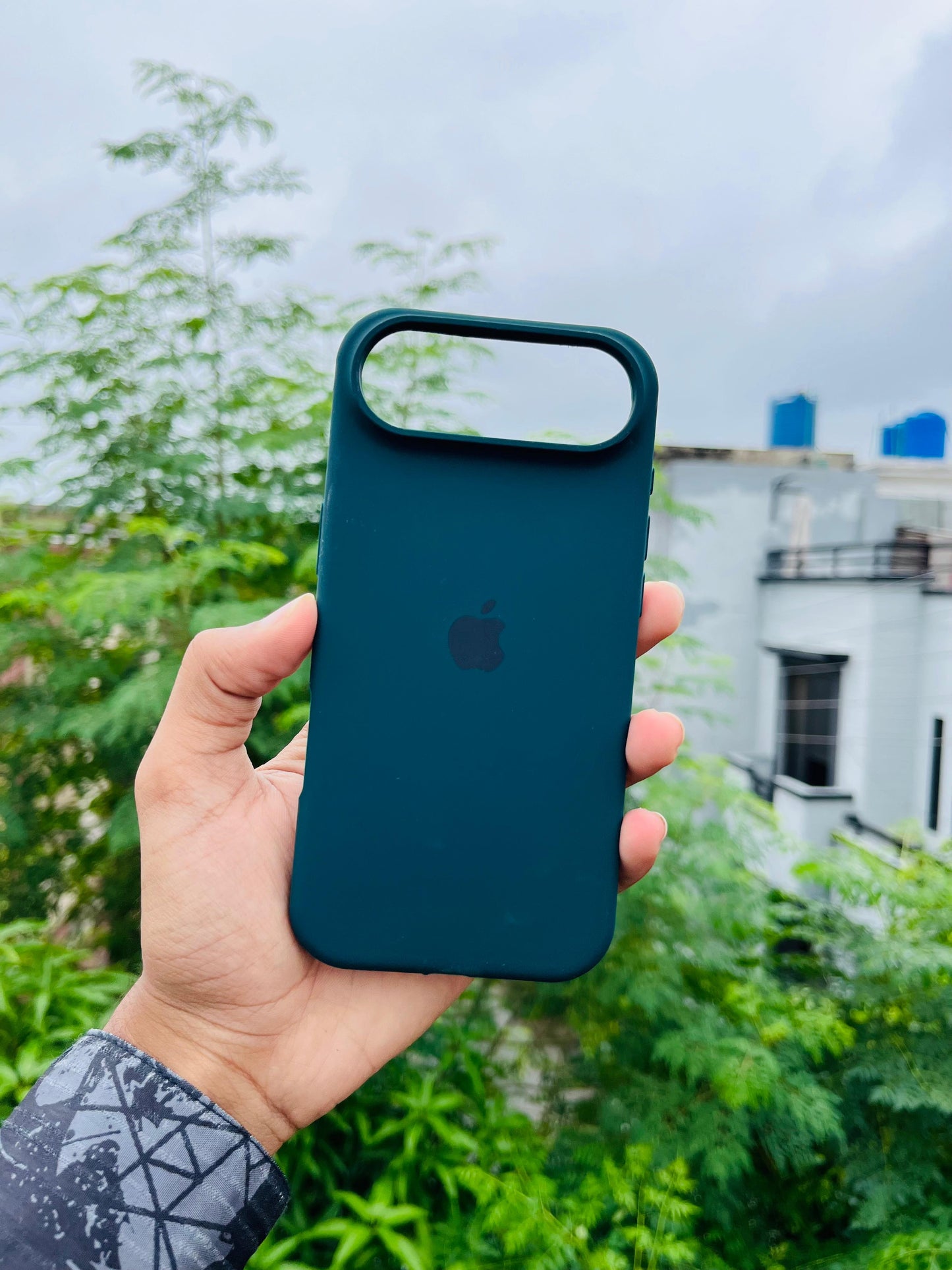 iPhone 17 / 17 Air / 17 Pro / 17 Pro Max Official Silicone Case