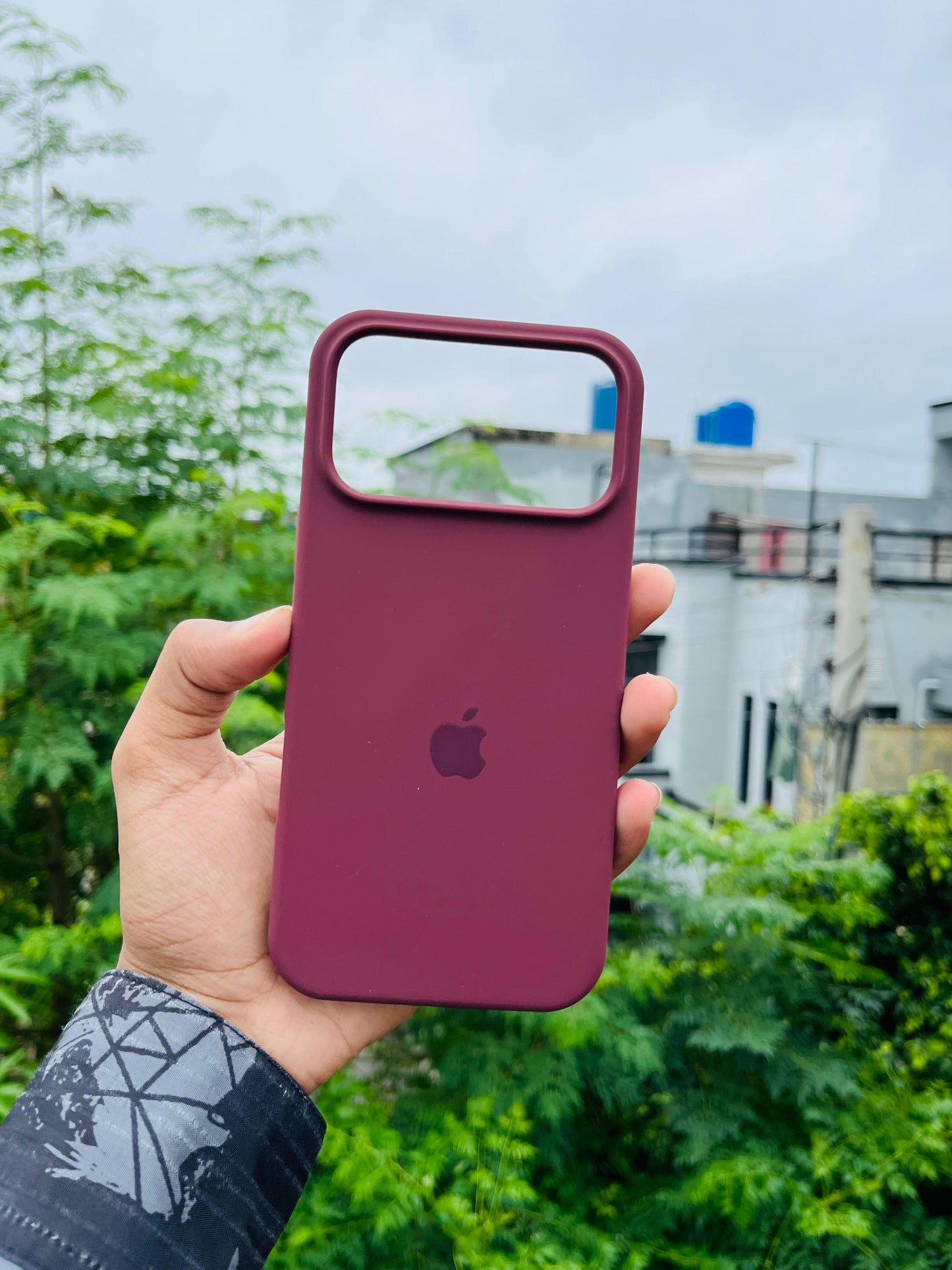 iPhone 17 / 17 Air / 17 Pro / 17 Pro Max Official Silicone Case