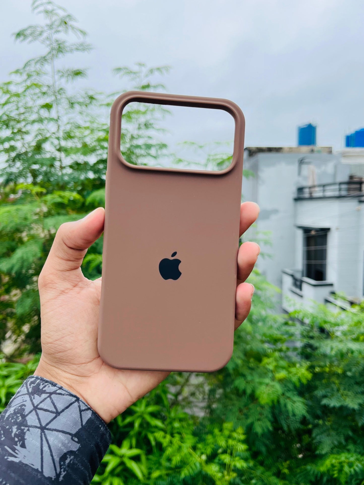 iPhone 17 / 17 Air / 17 Pro / 17 Pro Max Official Silicone Case